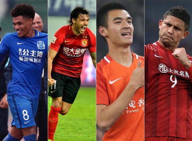 把乔飞宇打捞上来的那名手下惊呼一声，下意识去扫开乔飞宇额头上的刘海。